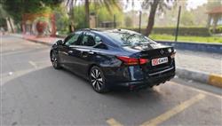 نيسان ألتيما